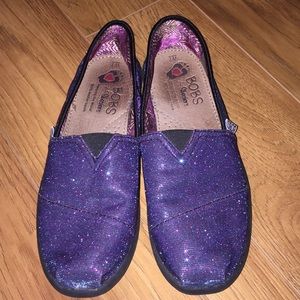 Blue and purple BOBS, size 7. never been worn.
